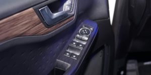 Nội Thất cánh cửa ford Escape titanium 2021