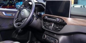 Màn Hình Nội Thất Ford Escape Titanium 2021