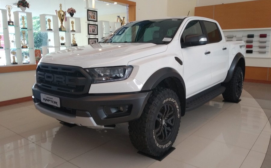Ford Ranger Raptor Màu Trắng Tại Ford Hà Đông