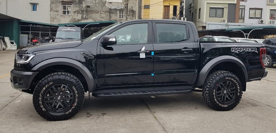 Ford Ranger Raptor Màu Đen 2021 Tại Ford Hà Đông