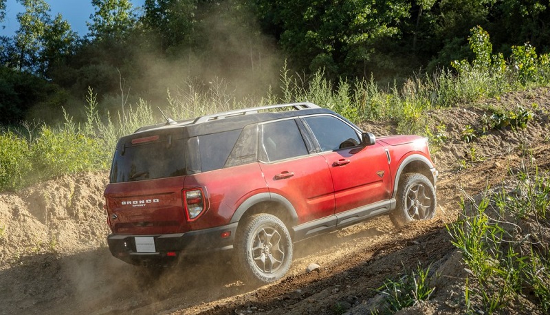 Ford Bronco 2021 màu đỏ mới