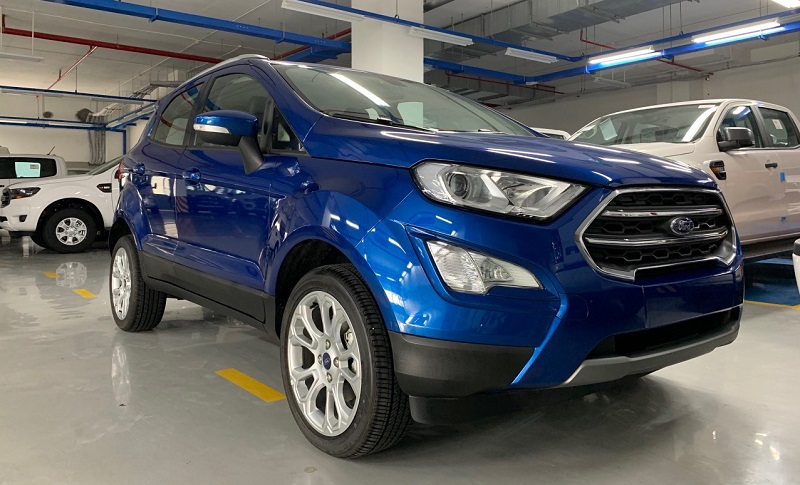 Ford Ecosport 2020-2021 màu xanh không có bánh dự phòng đằng sau
