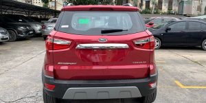 Đuôi xe ford Titanium 1.0L Ecoboost 2021 2022 màu đỏ tại ford hà đông